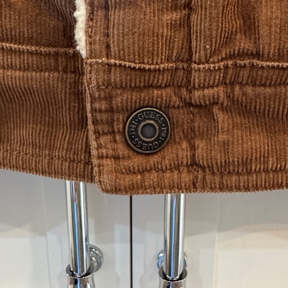 GUESS Men's Corduroy Fleece-Lined Trucker Jacket - Picture 6 of 16